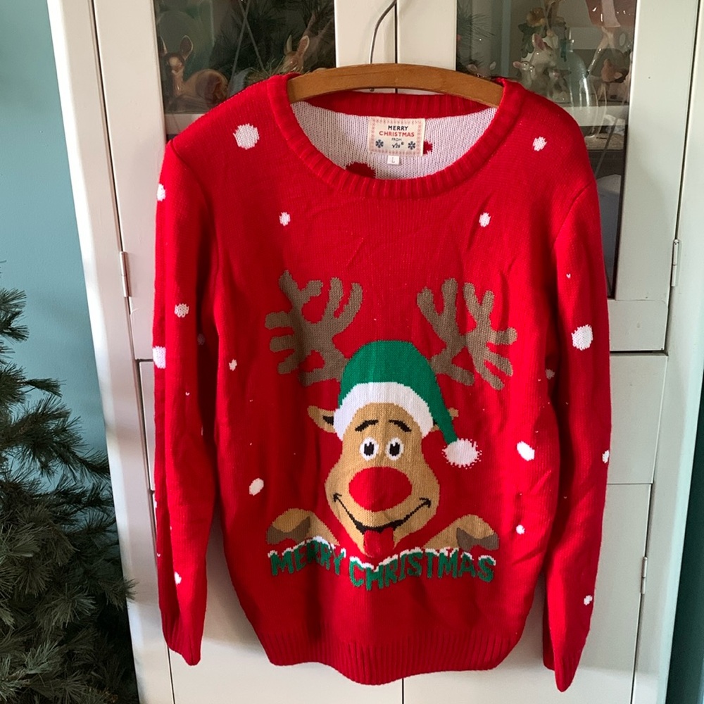 Merry Christmas from V28 reindeer holiday sweater euc sz L